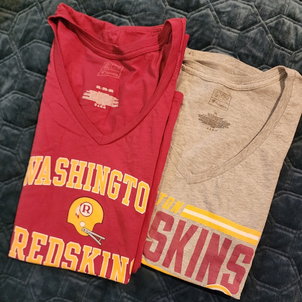 2x Women Redskins Tee